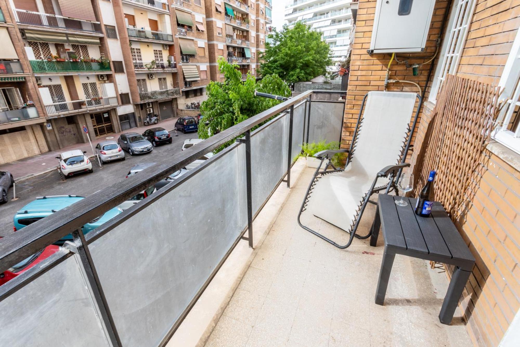 "Marconi Apt With Terrace" 30 Min From Colosseo Luaran gambar